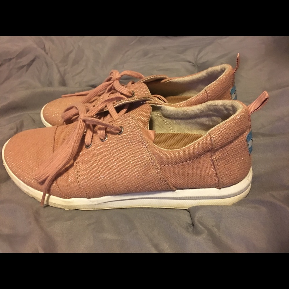 Toms shoes
